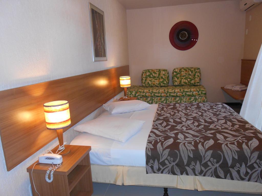 Happy Hotel Girassol Porto Seguro Habitación foto